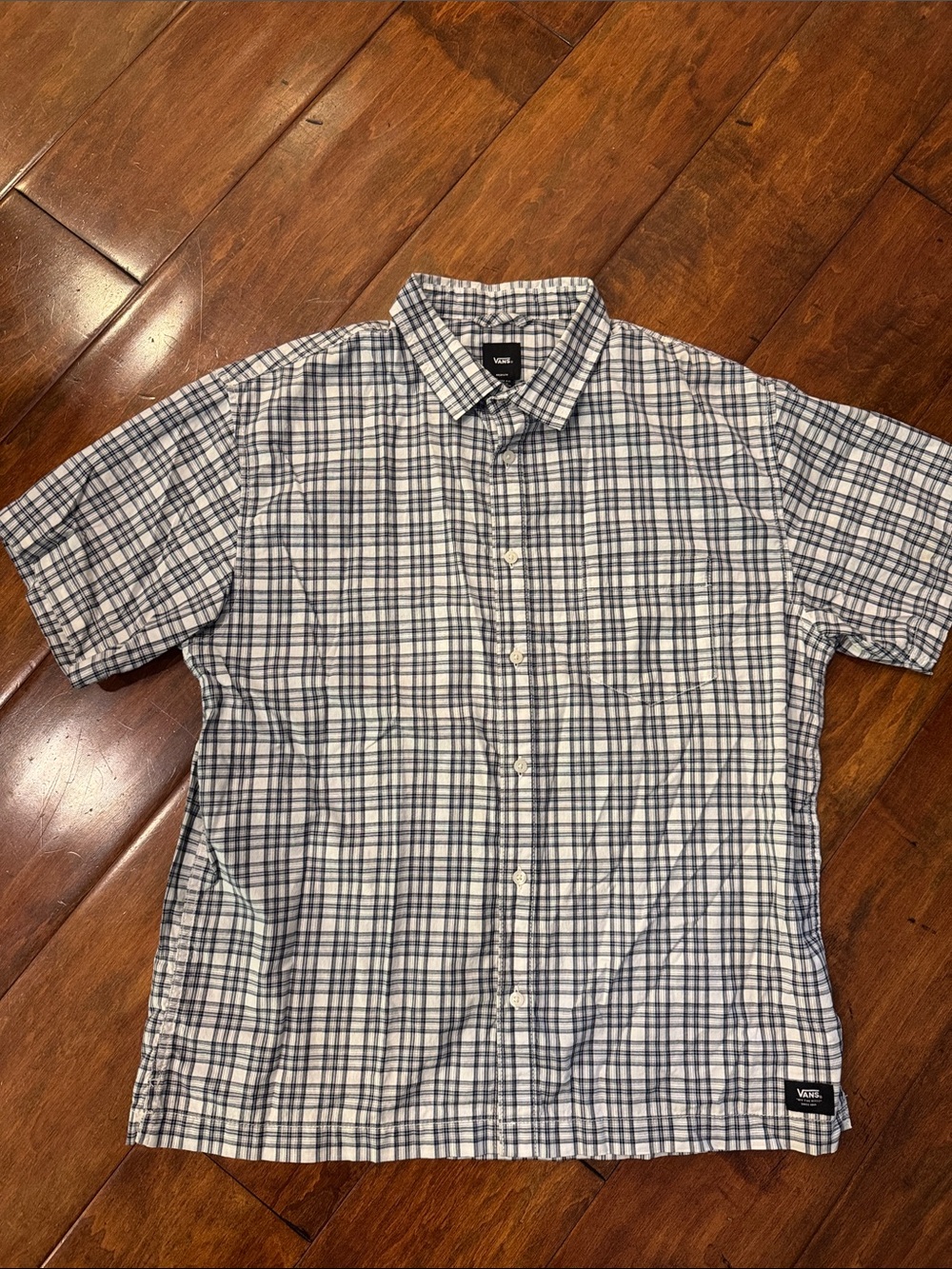 Vans Men’s Short Sleeve Plaid Button-Down Shirt - Blue & White. Like New!
